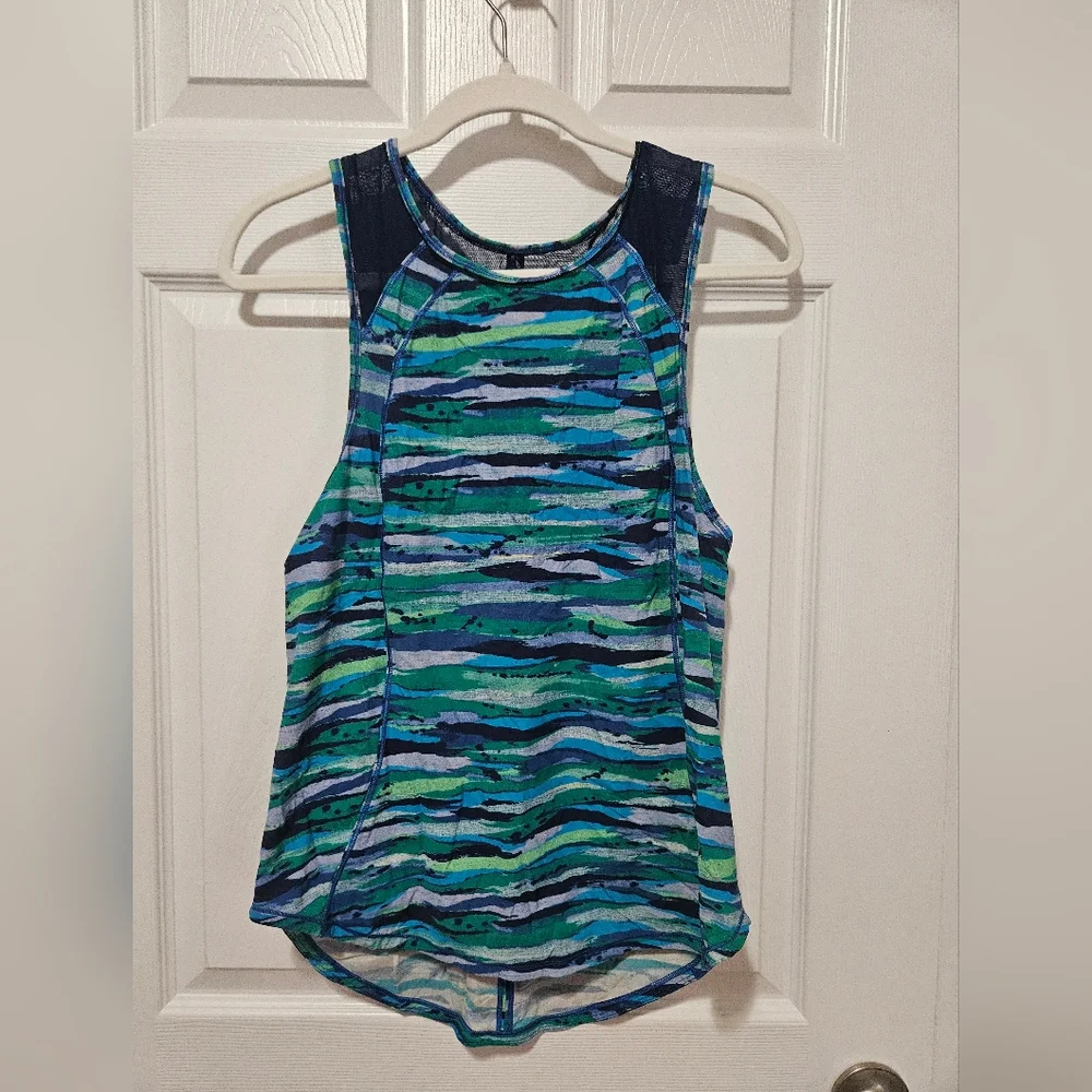 Lululemon Striped Sculpt Tank